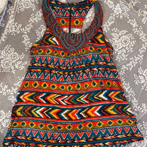 FOREVER 21 BOHO tank top SOUTHWESTERN AZTEC PRINT Jeweled neckline SIZE M SUMMER - Picture 7 of 11
